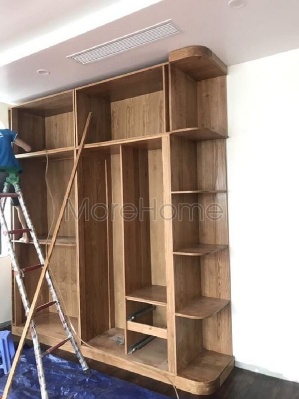 Thi công nội thất tủ quần áo gỗ óc tự nhiện những đường vân tinh tế và lôi cuốn mọi ánh nhìn